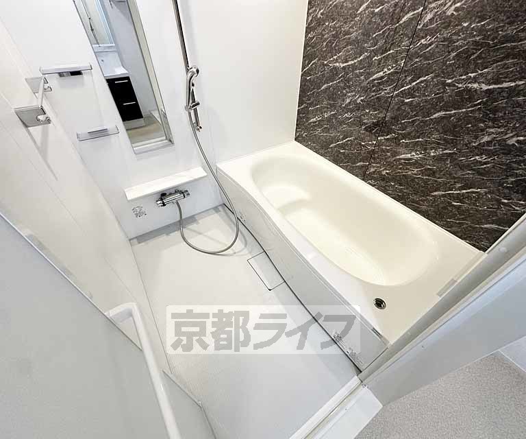 近鉄京都線 竹田駅 徒歩4分 3階建 築1年の風呂写真