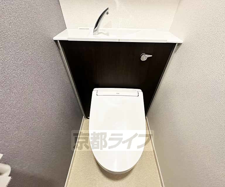 近鉄京都線 竹田駅 徒歩4分 3階建 築1年のトイレ写真
