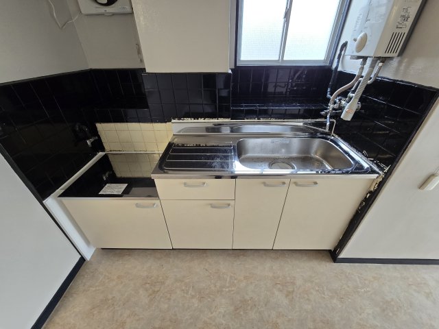 キッチン　ハイネス桜山