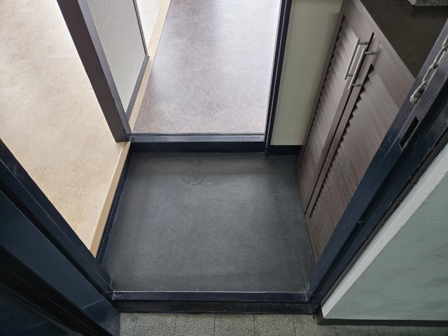 玄関　ハイネス桜山