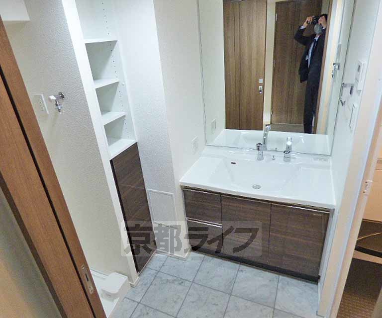 洗面設備　洗面台です。