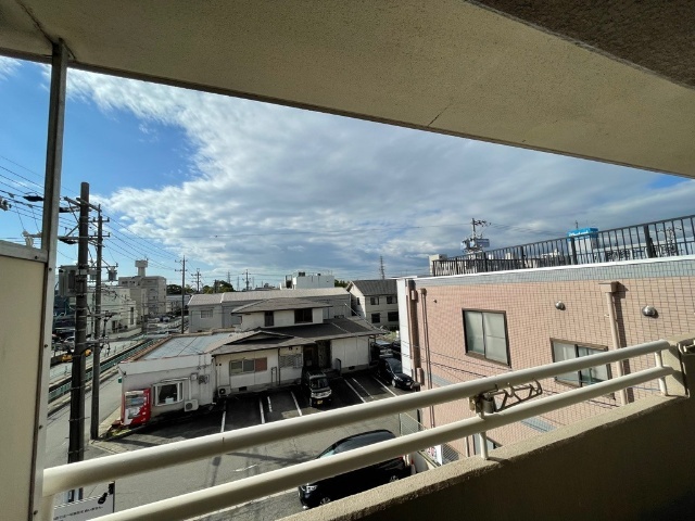 眺望　３Ｆですので眺望も良好。