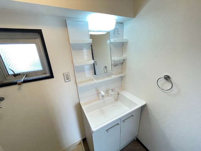 洗面設備　２０２５年１０月取り換え