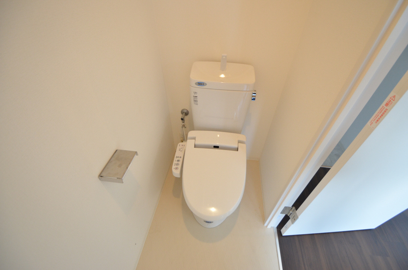 トイレ　お尻も喜ぶ機能付きトイレ！