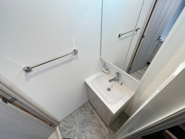 洗面設備　広い洗面スペース