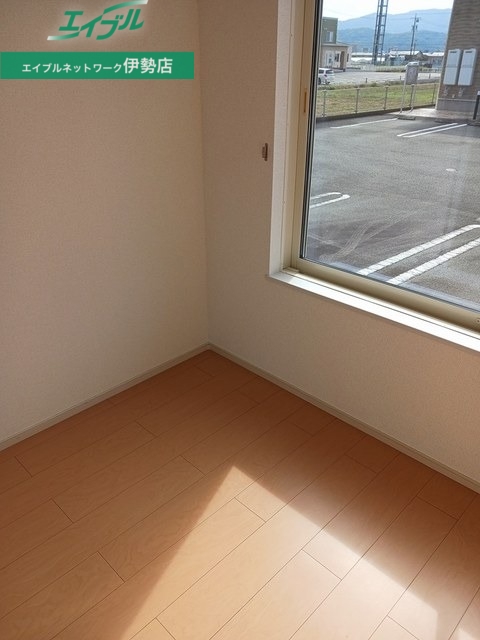 バルコニー　同型部屋写真です。