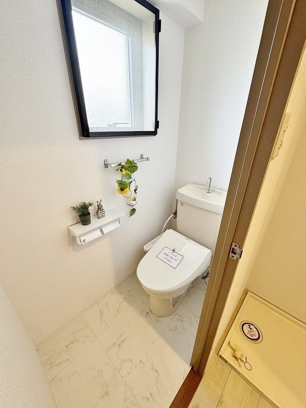 トイレ　★温水洗浄便座★