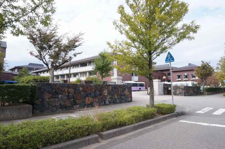 高校・高専　金沢龍谷高等学校（高校・高専）まで1031m