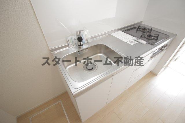 キッチン　コンパクトなキッチンで掃除もラクラク