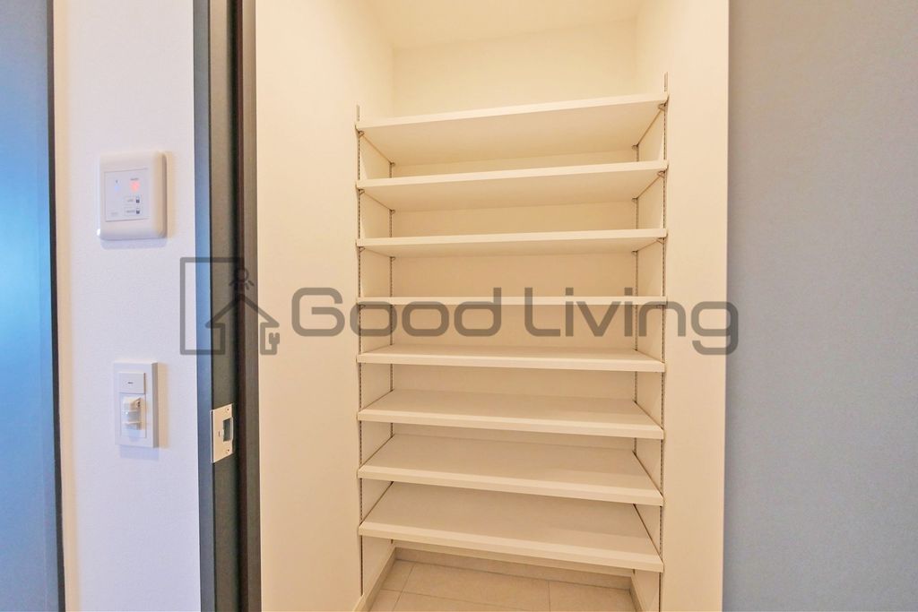 収納　シューズボックス