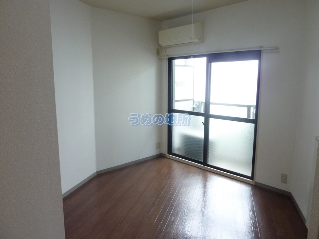 居室・リビング　P1570263　ロゴ圧縮済