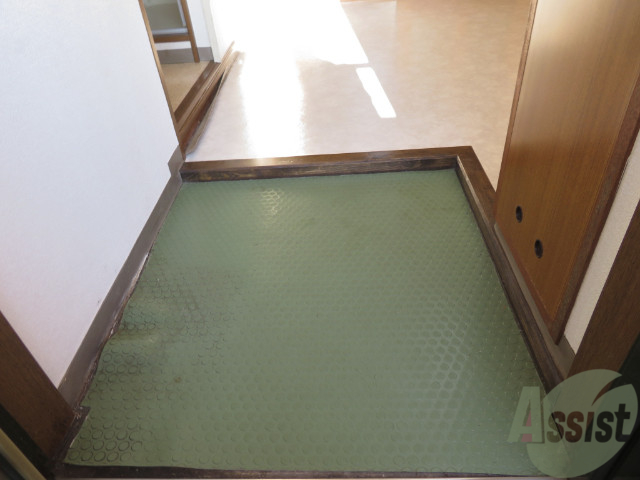 玄関　玄関は広くたくさん来客が来ても安心ですね