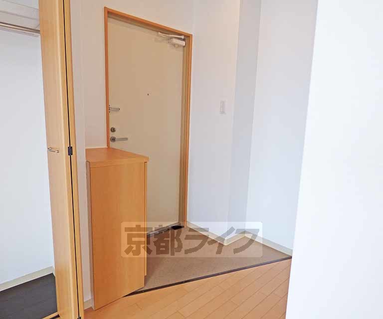 玄関　開放的な玄関です。