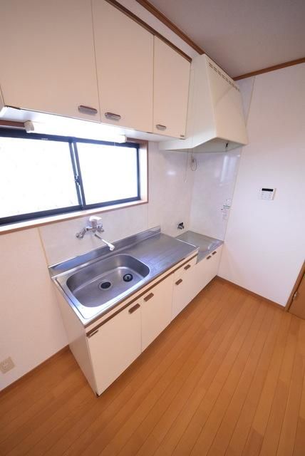 キッチン　明るいキッチン