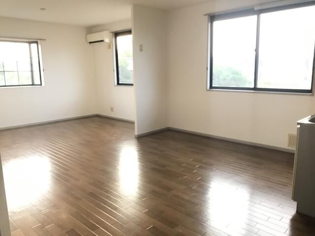 居室・リビング　ゆったり過ごせるリビングです