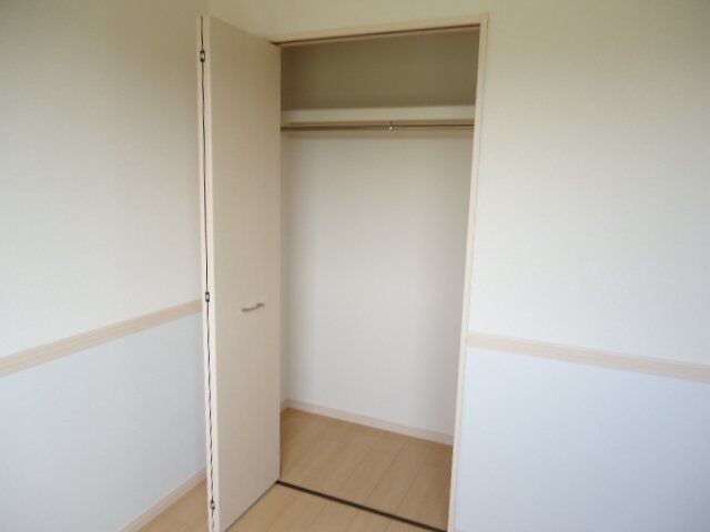 収納　※同タイプ部屋の写真です。