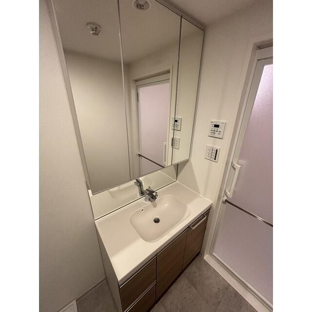 洗面設備　☆嬉しい独立洗面台☆