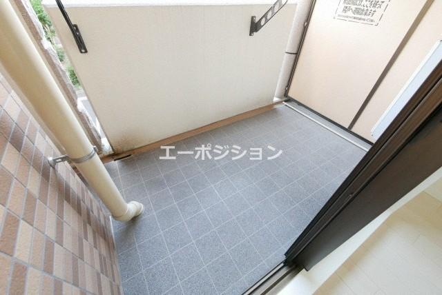 バルコニー　Luxe難波西II