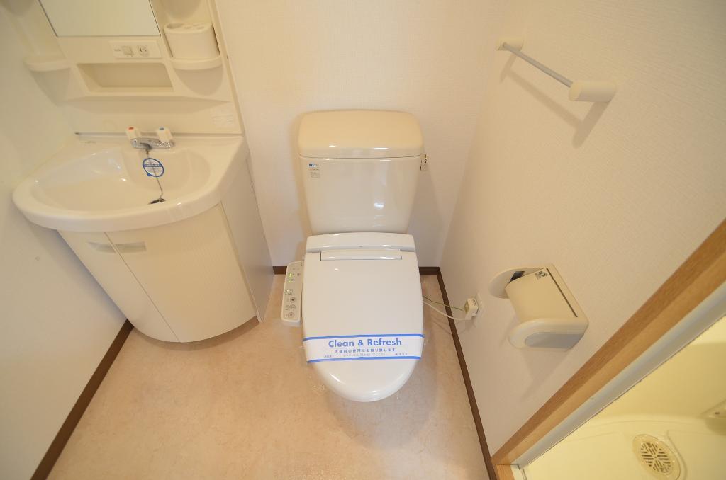 トイレ　シャワー付トイレ