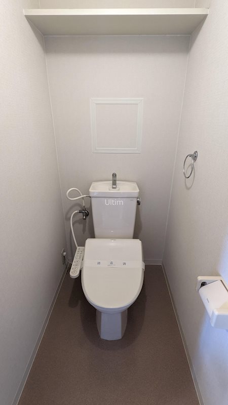 トイレ　別部屋のお写真です。ご参考までに！