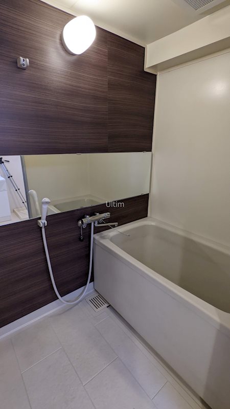 バス・シャワールーム　別部屋の写真です。ご参考までに