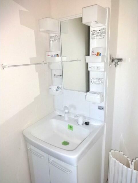 洗面設備　忙しい朝には欠かせない洗面所です♪