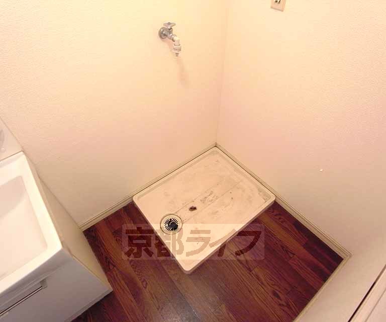 その他設備　脱衣所に洗濯機置けますよ。