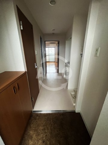 玄関　ロジェ今福鶴見　玄関