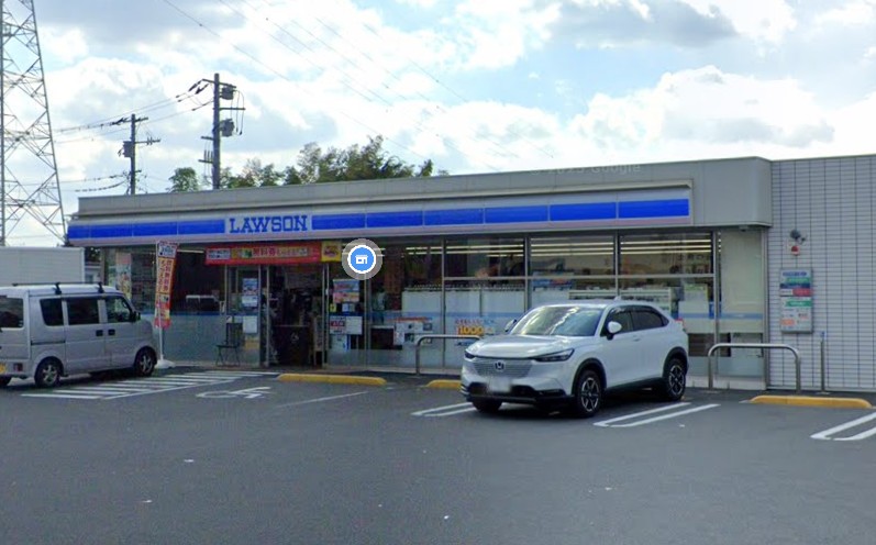 コンビニ　ローソン三郷戸ケ崎店（コンビニ）まで327m