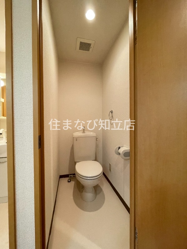 トイレ　別部屋写真