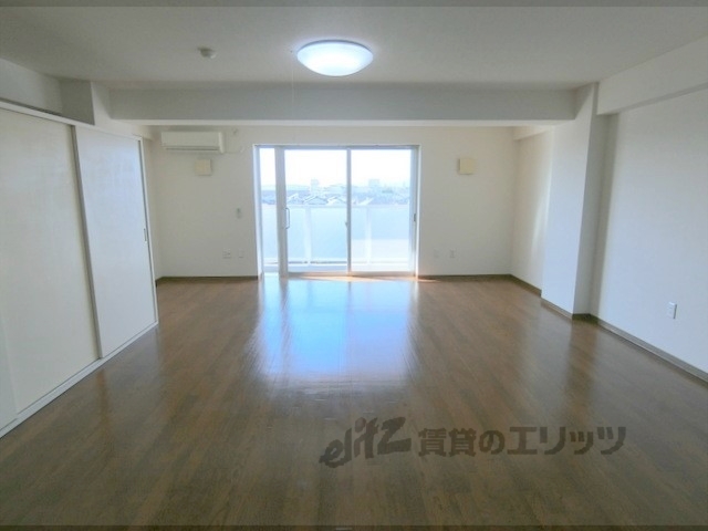 居室・リビング　洋室