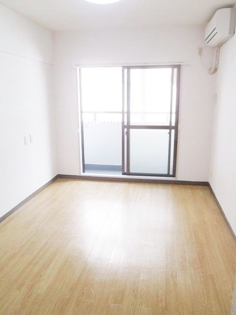 居室・リビング　★日当たり良好★