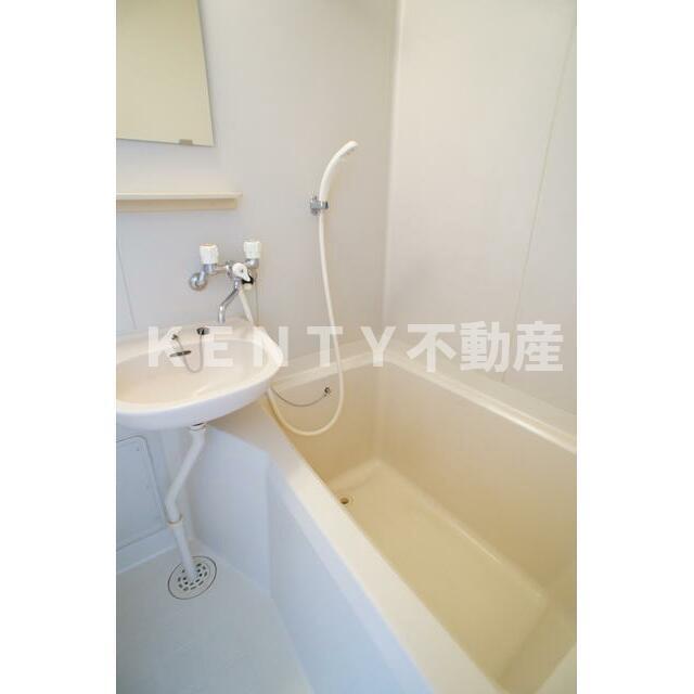 バス・シャワールーム　日々の疲れを癒すお風呂付です