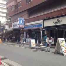 コンビニ　ローソン西心斎橋1丁目店（コンビニ）まで130m