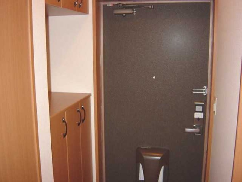 玄関　図面と現状に相違がある場合には現状を優先