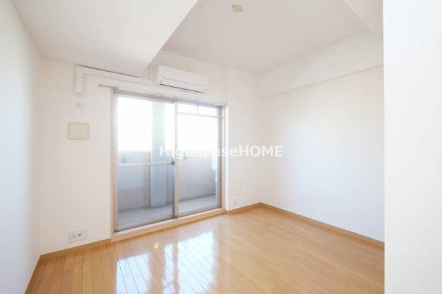 居室・リビング　ゆったり過ごせる居間です