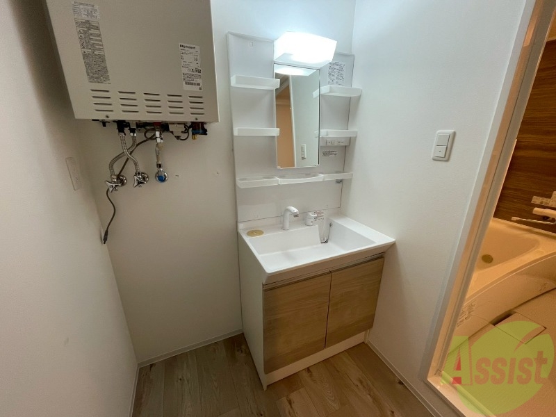 洗面設備　シャンプードレッサーで身支度もラクラクです！