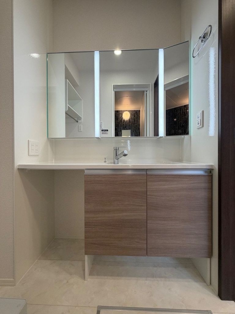 洗面設備　別部屋写真