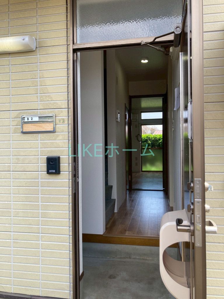 玄関　エントランス