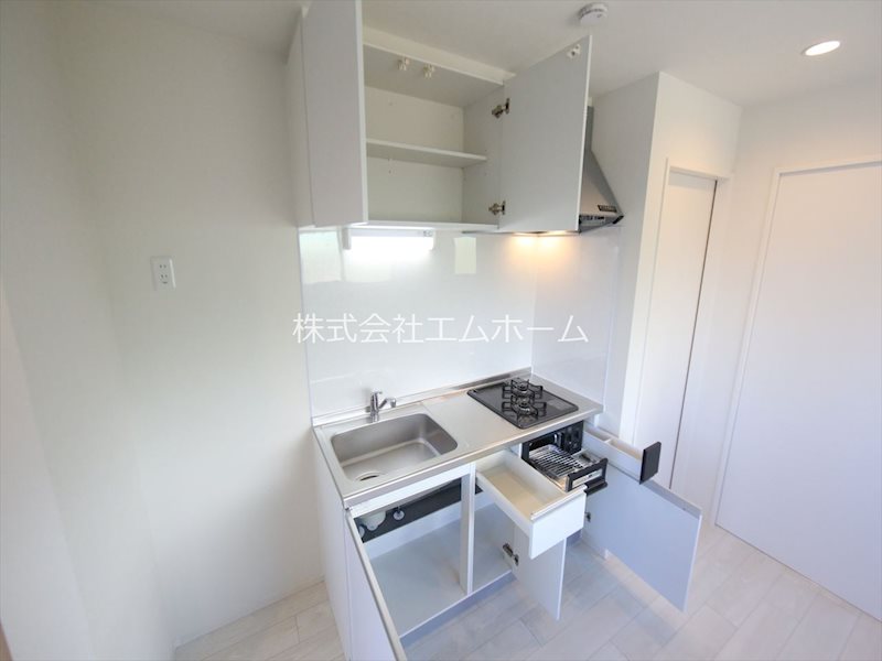 キッチン　システムキッチン（ガス2口コンロ・グリル付）