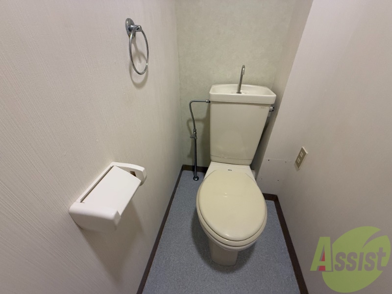 トイレ　シンプルな独立洗面台！