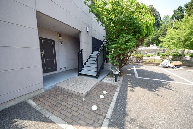 エントランス　建物エントランス