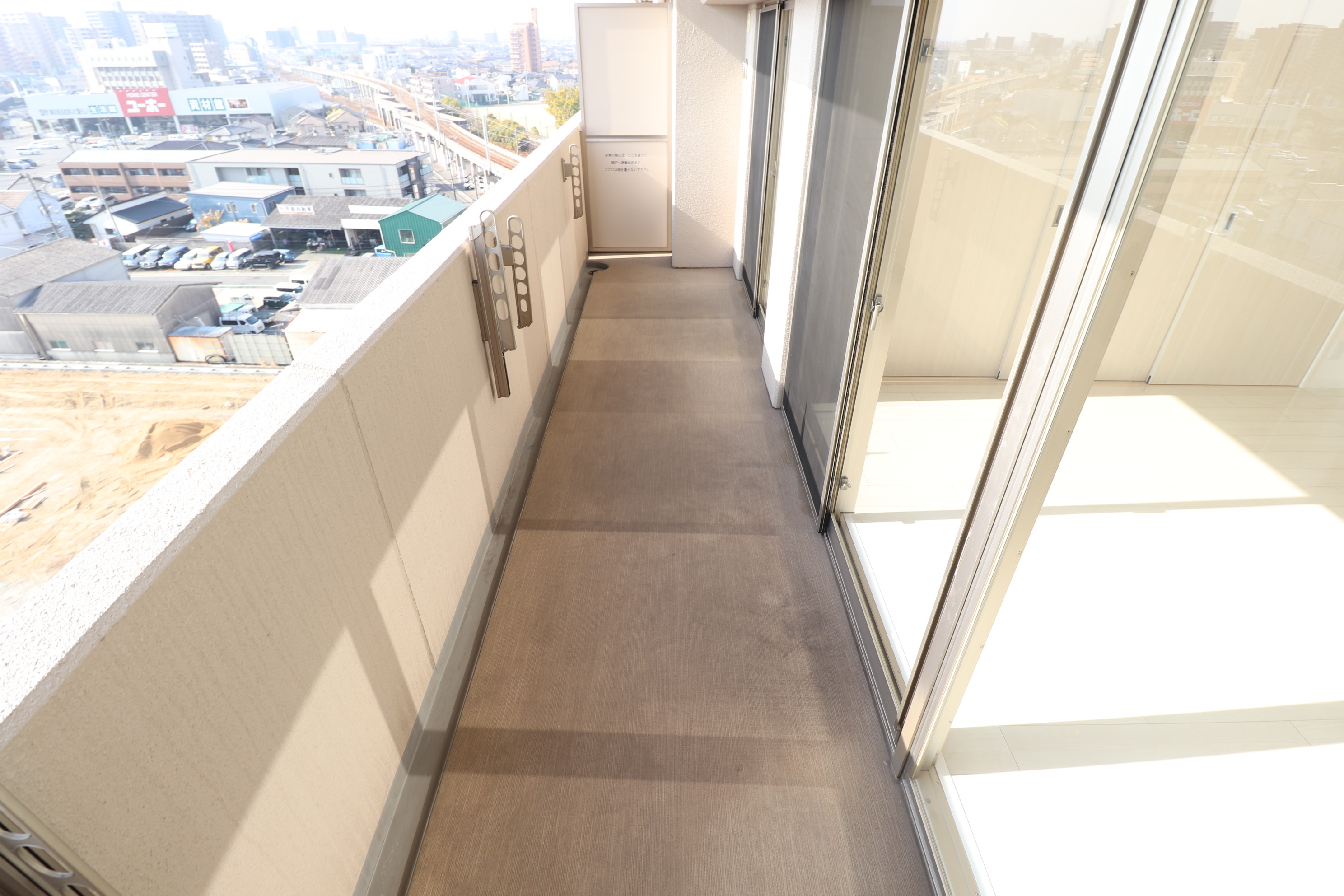 バルコニー　バルコニー