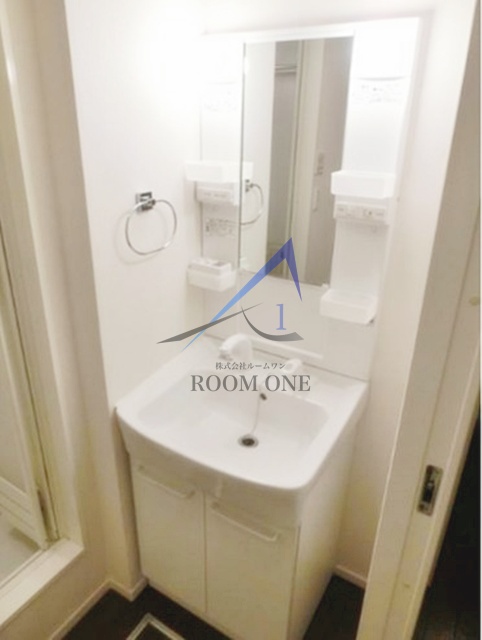 洗面設備　洗面台です。