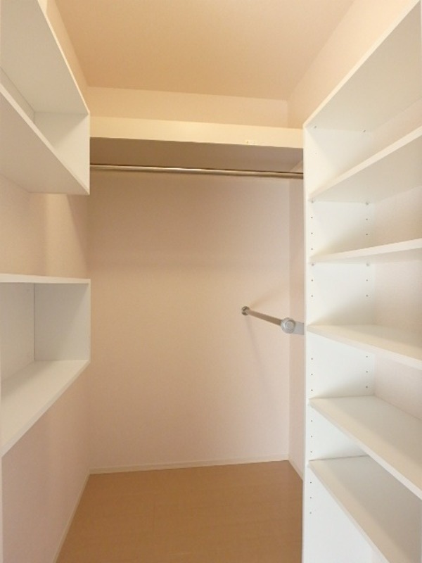 収納　図面と現状に相違がある場合には現状を優先