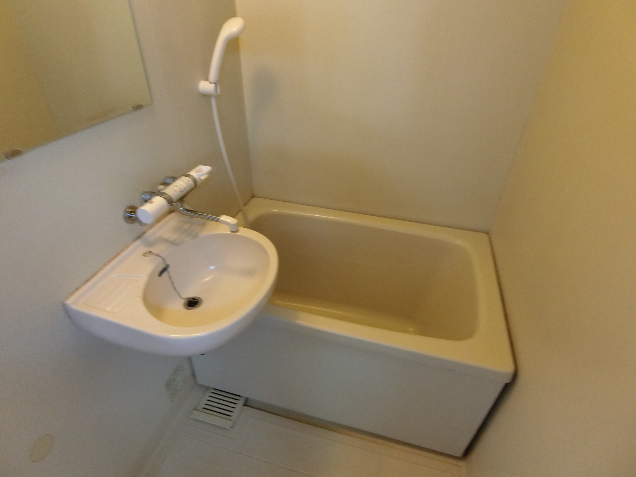 バス・シャワールーム　広々とした癒しの空間☆