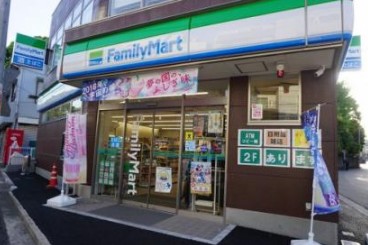 コンビニ　ファミリーマート 横浜常盤台店（コンビニ）まで744m