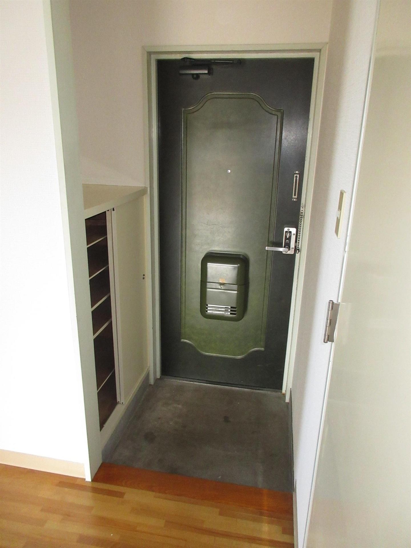 玄関　シューズボックス備え付けの玄関☆