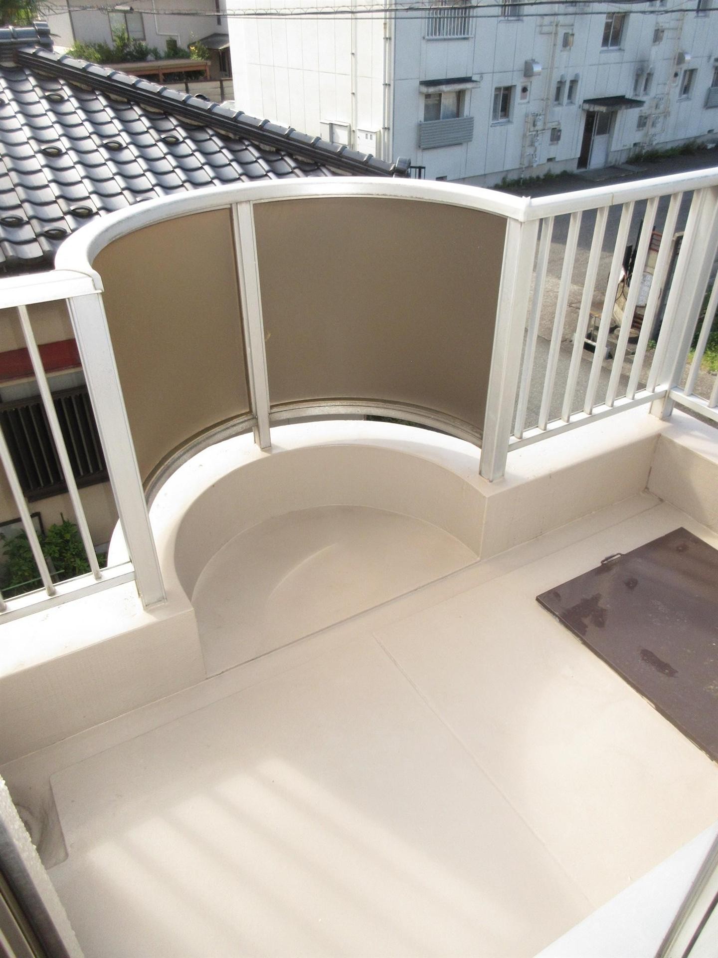 バルコニー　ベランダ