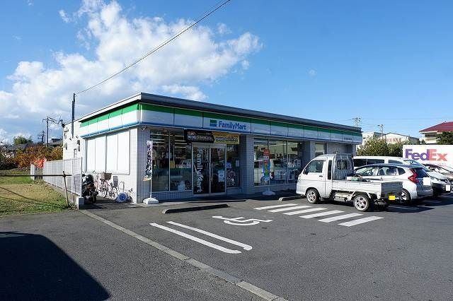 コンビニ　ファミリーマート所沢天神通り店（コンビニ）まで240m